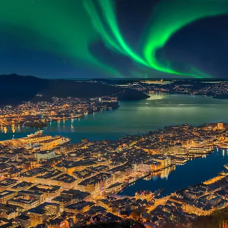 Harbor Hideaway - Apt3 *